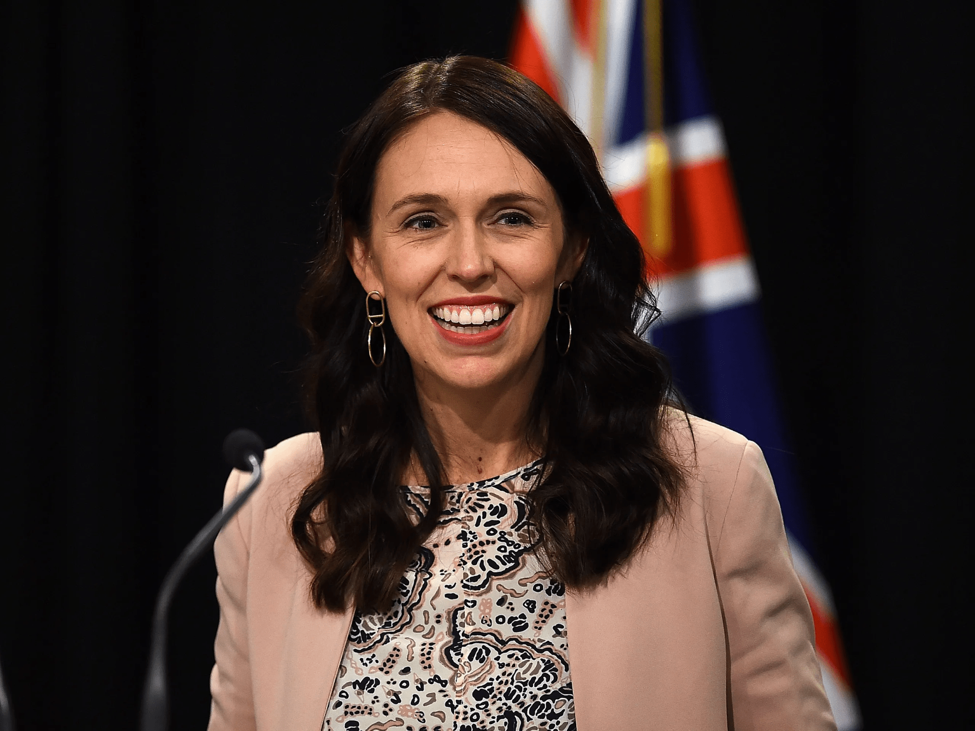 Lee más sobre el artículo Jacinda Ardern: un liderazgo femenino que sí existe